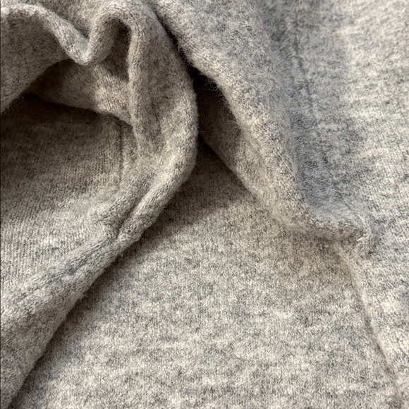 Natural Life Size Medium Ash Flower Boxy Intarsia Sweater Everyone’s Favorite - Picture 13 of 13